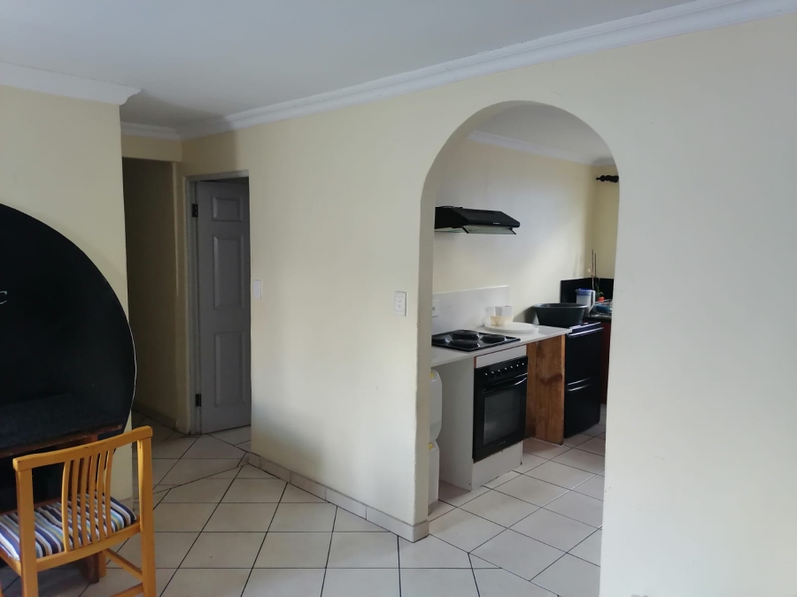 6 Bedroom Property for Sale in Silwood Heights Western Cape